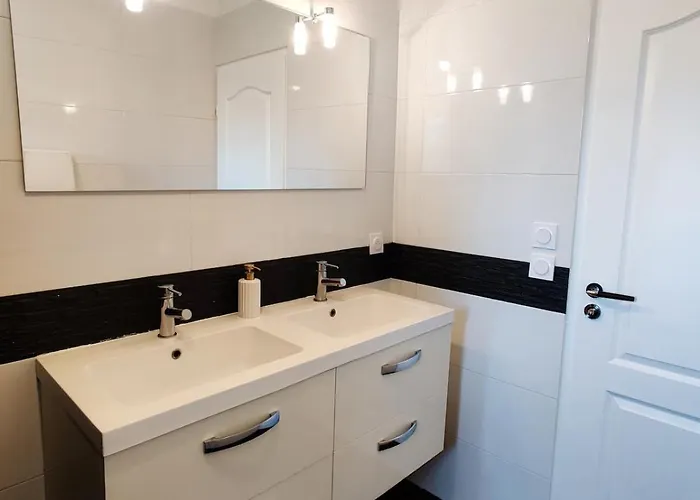 L'ecrin D'ussat * Ussat