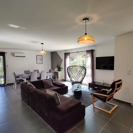 L'ecrin D'ussat 빌라 *