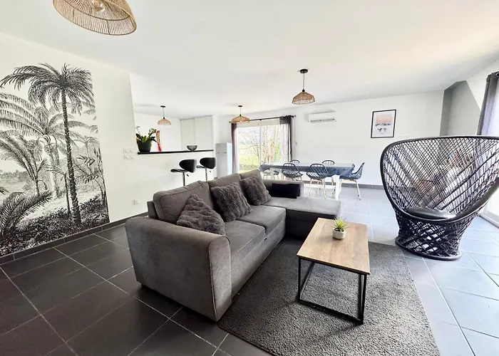 ヴィラ L'ecrin D'ussat